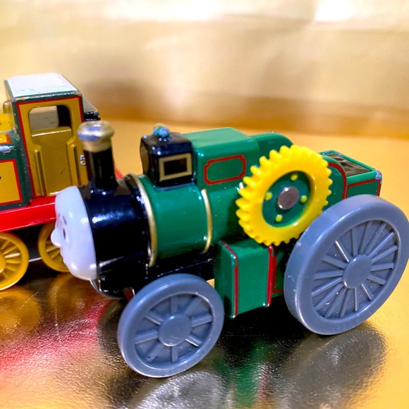 THOMAS AND FRIENDS DIE CAST VTG 2008 STEPNEY #55 & SIR HANDEL #3 & 2002 TREVOR - Picture 16 of 16